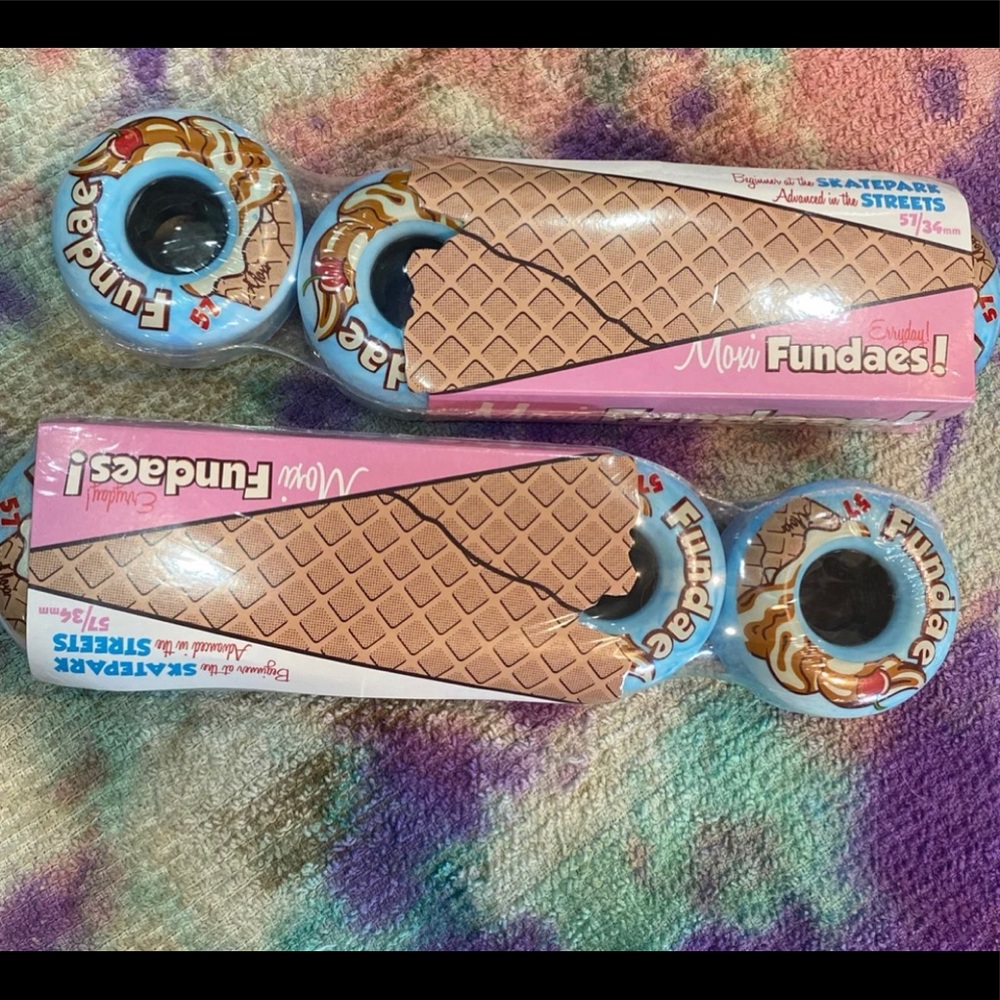 Moxi Fundae Wheels